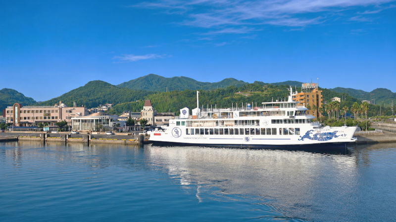 新岡山港-小豆島土庄港フェリー(小豆島土庄港)